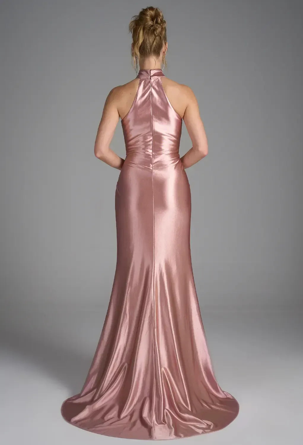 Charming Mermaid Halter Neck Sleeveless Pleated Floor Length Prom Dress