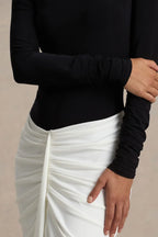 Chic Column Boat Neck Long Sleeve Low Back Floor Length Evening Dress