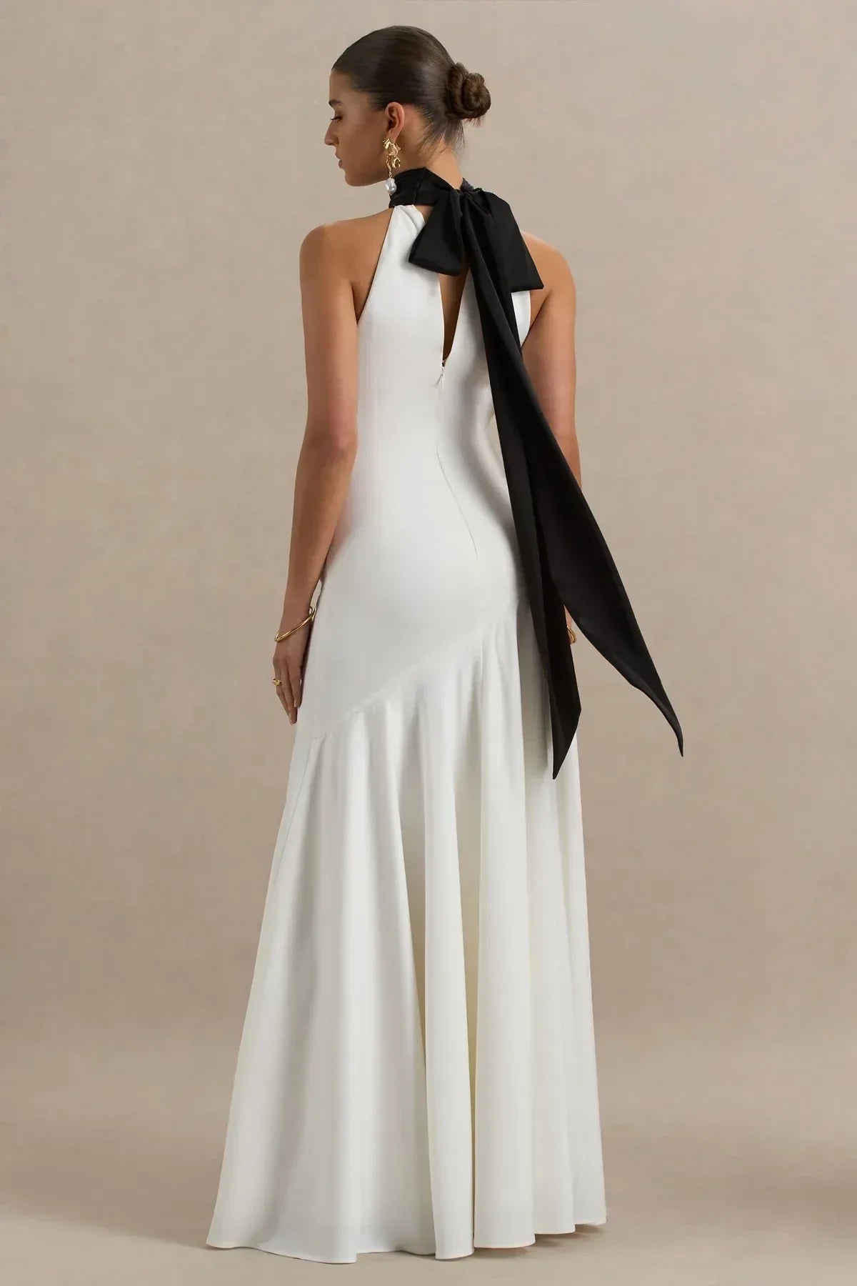 Chic Mermaid Halter Neck Sleeveless Tie Back Floor Length Evening Dress
