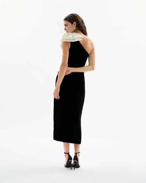 Abito da ballo chic a tubino con collo asimmetrico, manica singola, fiocco decorativo e spacco laterale, lunghezza midi