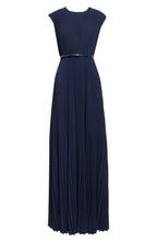 Chic Sheath Crew Neck Sleeveless Criss Cross Back Floor Length Evening Dress