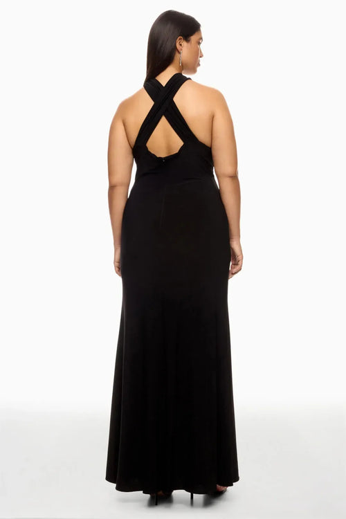 Élégante robe de bal grande taille fourreau dos nu, licou croisé, sans manches, longueur ras du sol