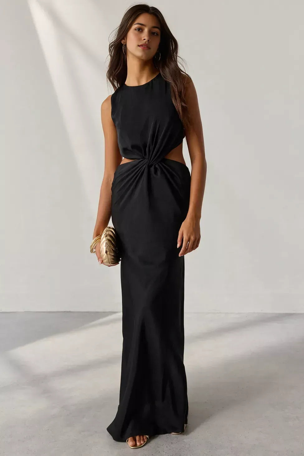 Chic Sheath High Neck Sleeveless Cutout Back Floor Length Prom Dress