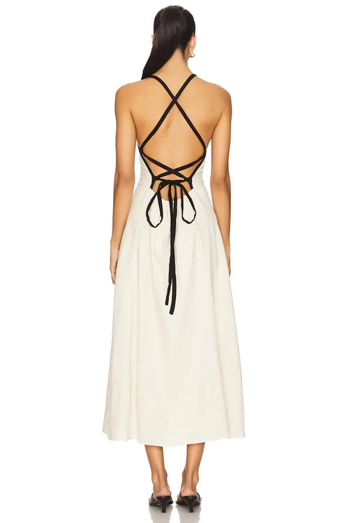 Robe de soirée chic fourreau mi-longue à encolure carrée et dos nu lacé
