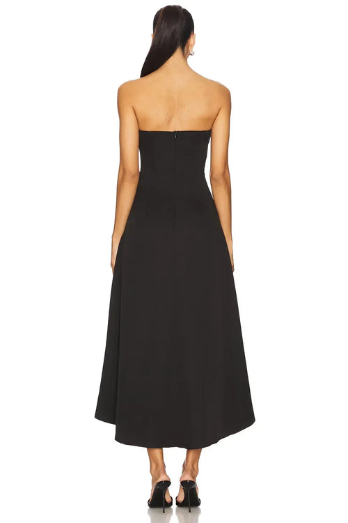 Robe de soirée chic fourreau sans bretelles, sans manches, avec fermeture éclair dans le dos et ourlet asymétrique