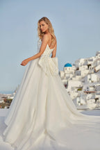 Chic Strapless Ball Gown Sleeveless Bow Back Floor Length Wedding Dress