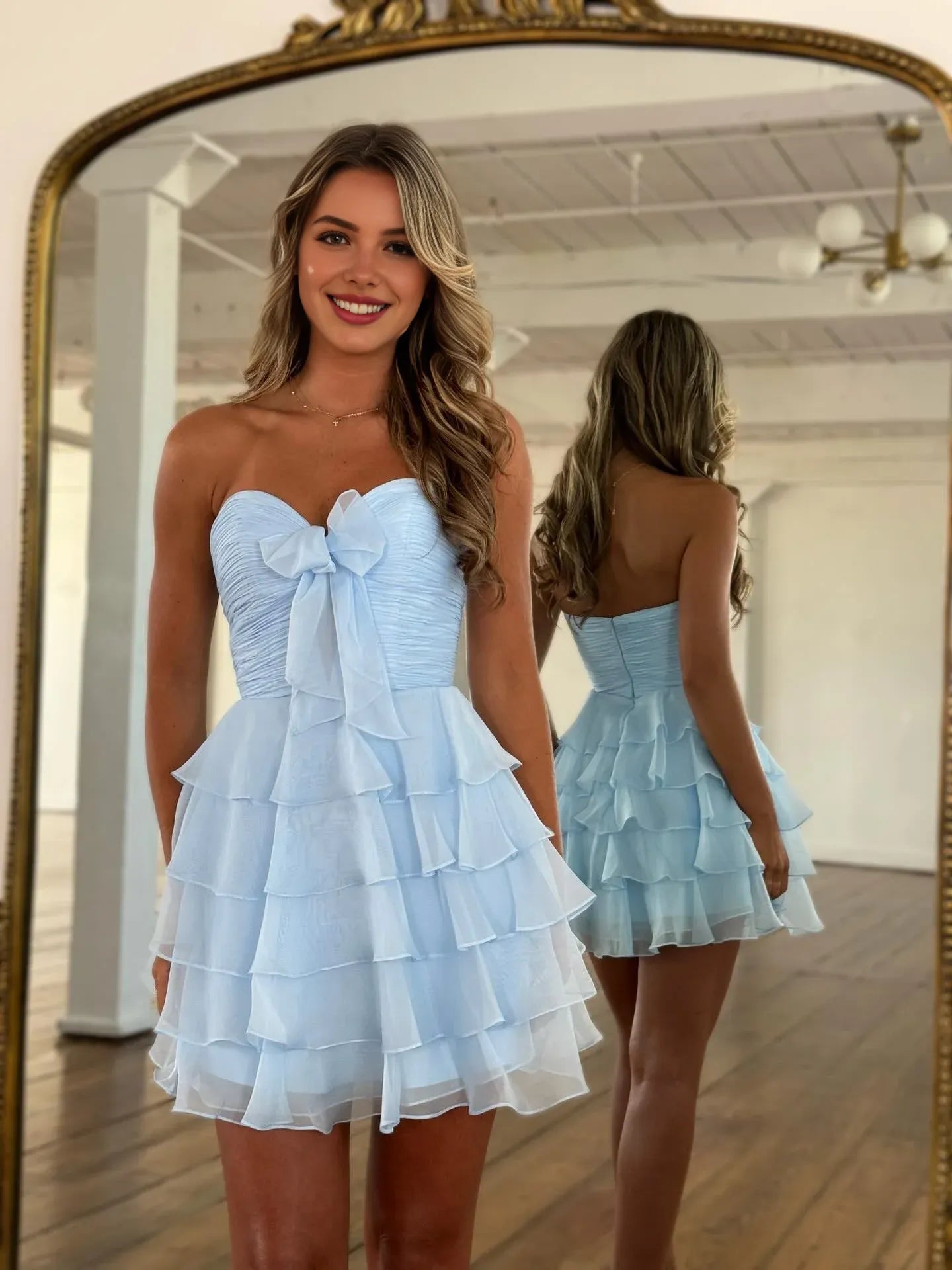 A-Line/Princess Sweetheart Sleeveless Zipper Up Short-Mini Homecoming Dress