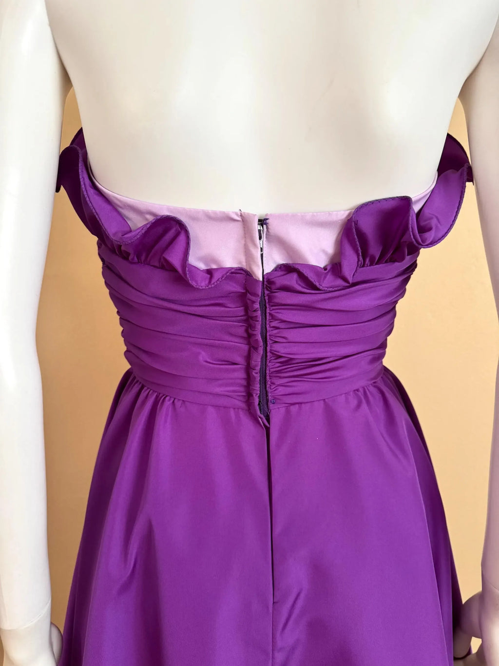 Chic Vintage Inspired A Line Strapless Prom Dress With Ruffled Ruched Bodice In Purple For Prom Night