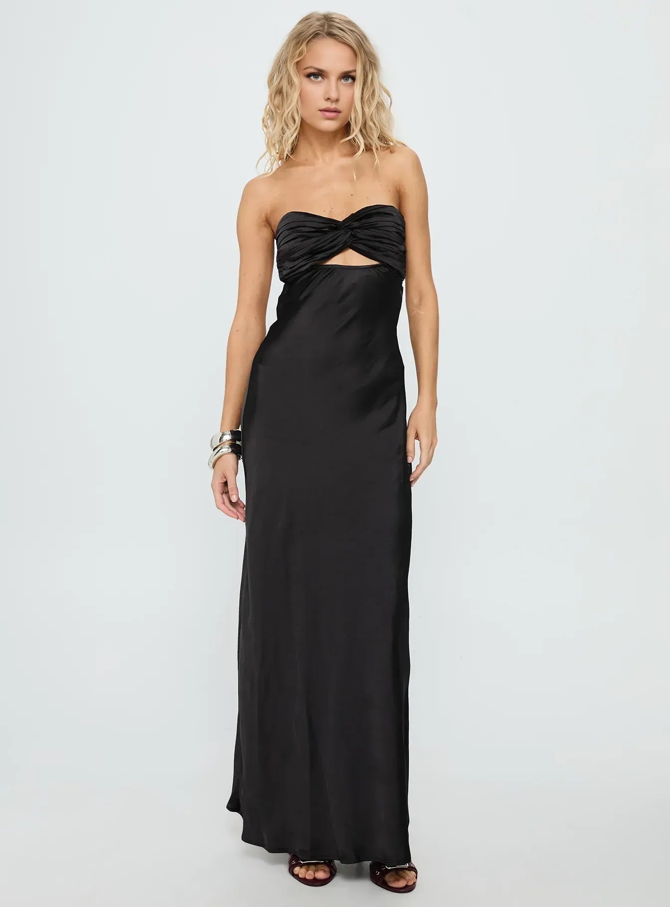 Black Strapless Cutout Backless Floor-Length Prom Dress