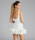 Sheath/Column Scoop Neck Sleeveless Low Back Short-Mini Homecoming Dress