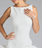 Sheath/Column Scoop Neck Sleeveless Low Back Short-Mini Homecoming Dress