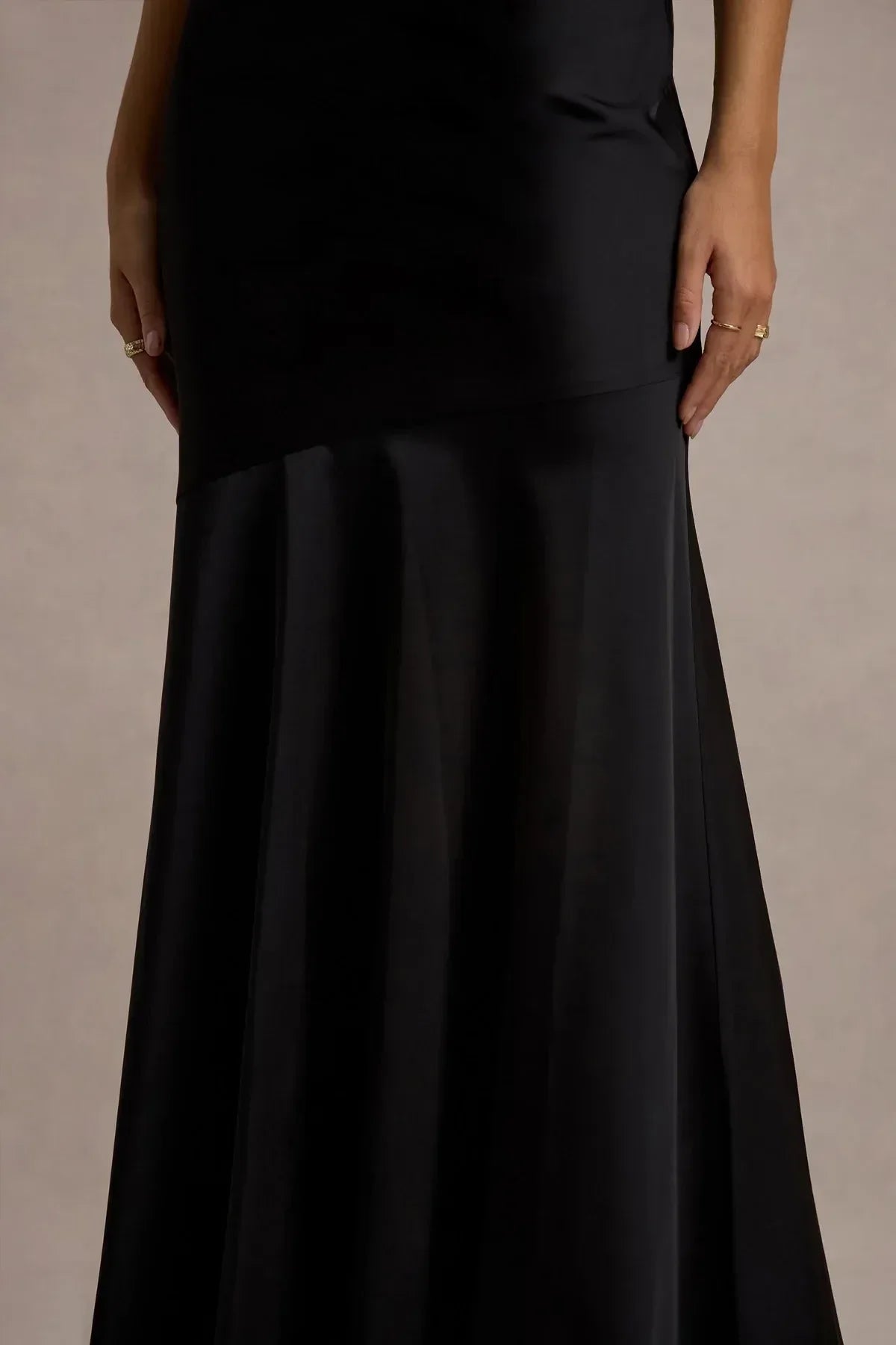 Classic Mermaid Halter Neck Sleeveless Open Back Floor Length Evening Dress