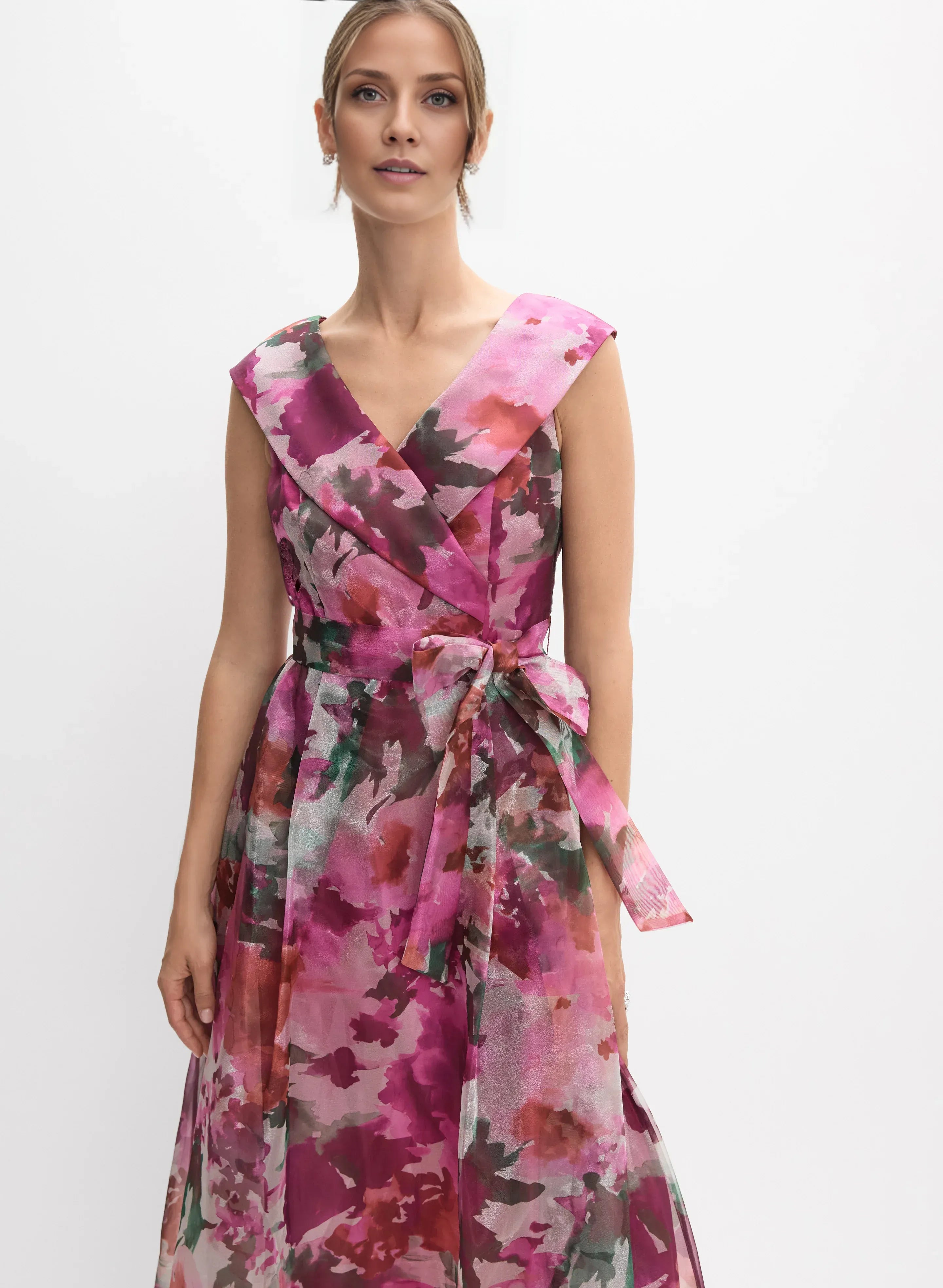 A-Line V-Neck Sleeveless Zipper Up Floor-Length Prom Dress