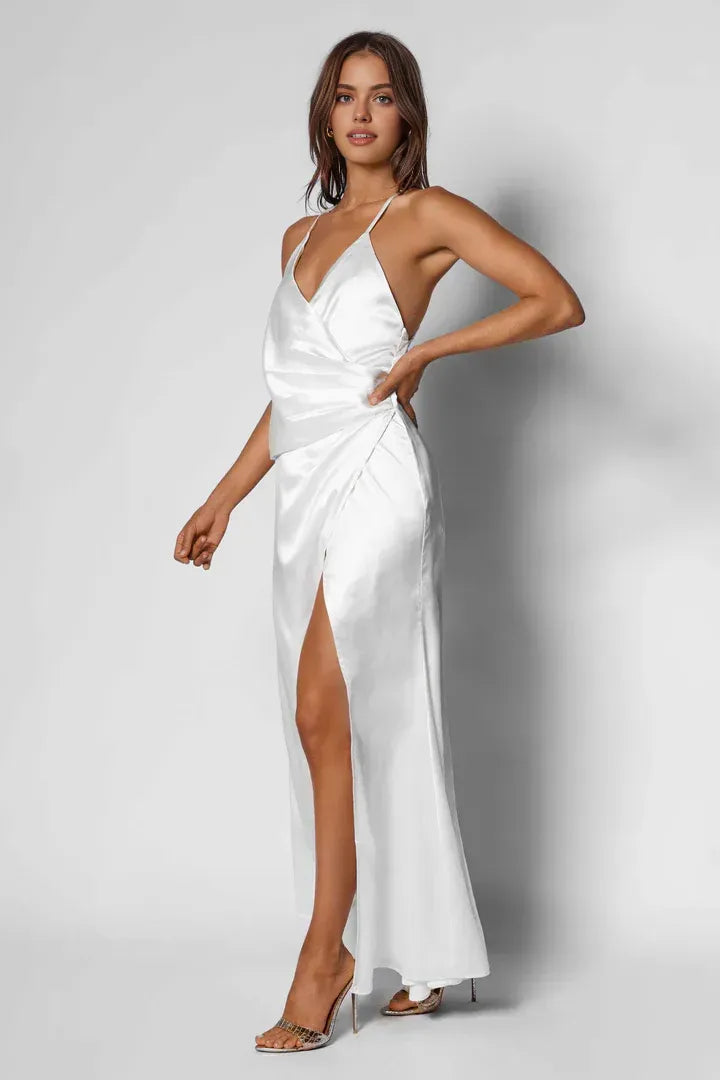 Fitted V Neck Sleeveless Floor-Length Wedding Dress