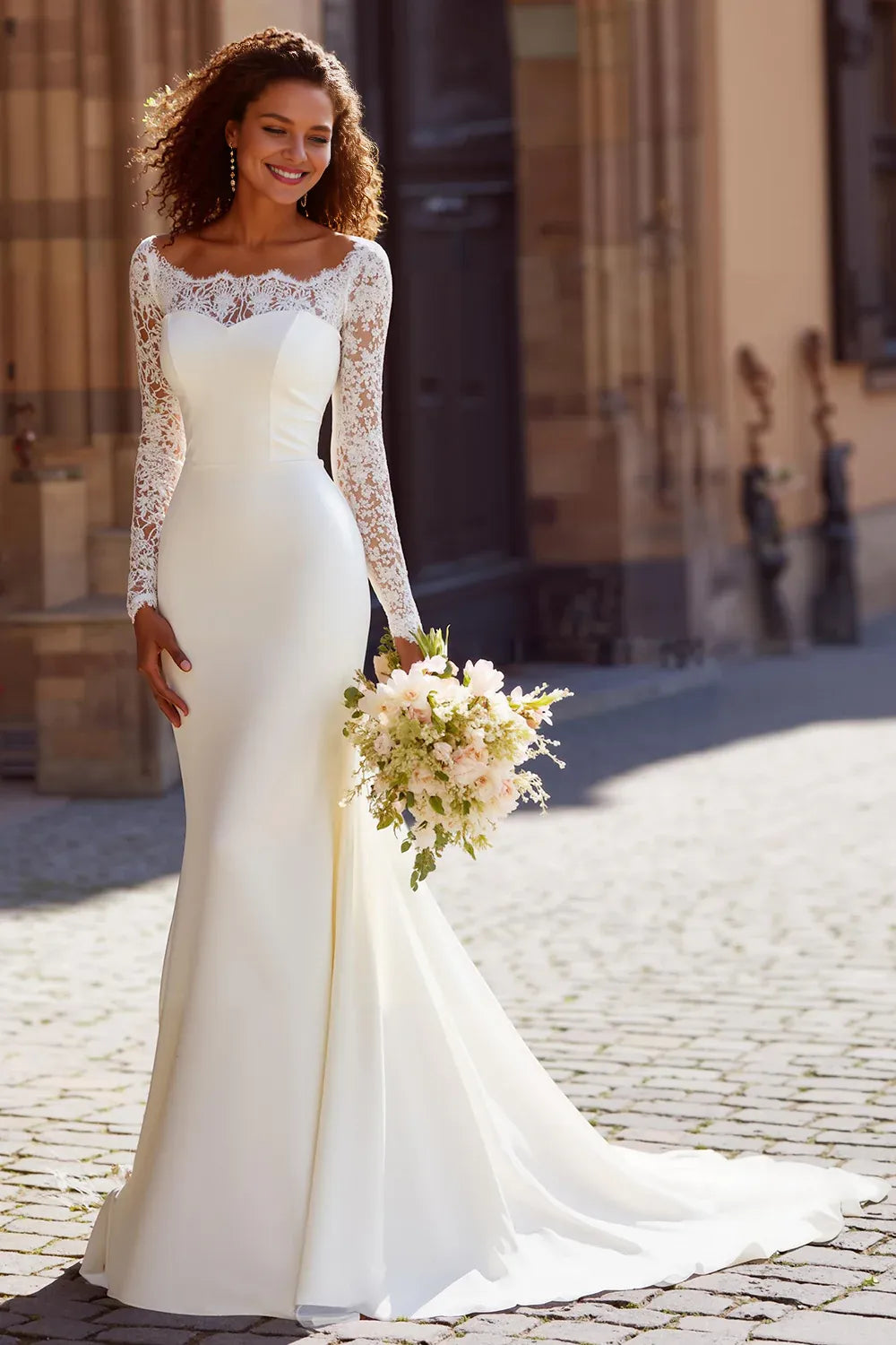 Mermaid/Trumpet Boat Neck Long Sleeve Sweep Train Wedding Dress