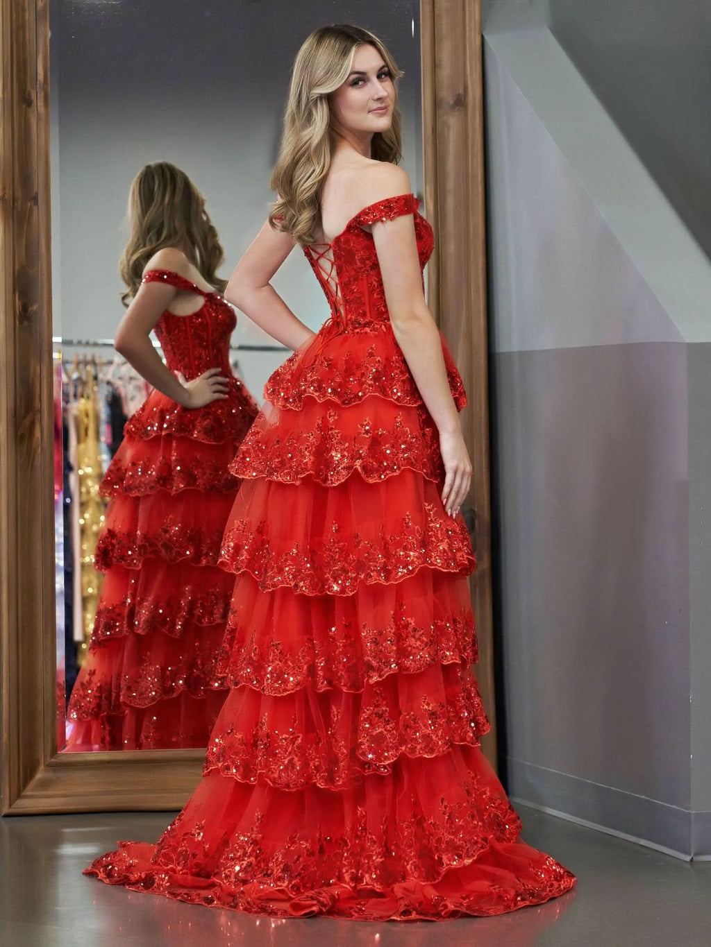 Sweetheart Sleeveless A-Line Tiered Long Prom Dress