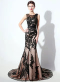 Scoop Neck Sleeveless Mermaid Appliques Court Train Prom Gown