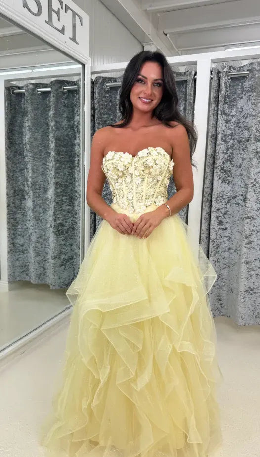 Spaghetti Straps Sleeveless A-Line Appliques Floor-Length Prom Dress