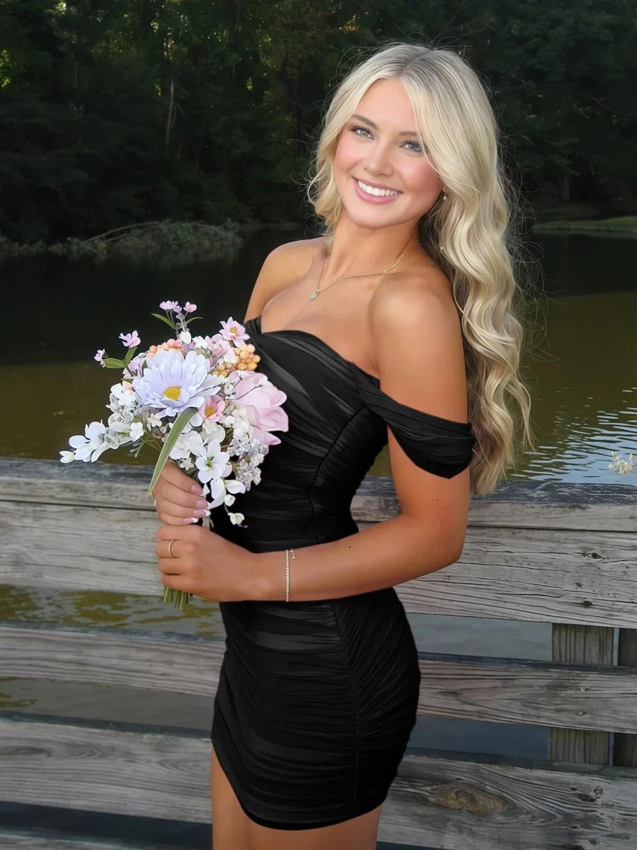Cute Sheath/Column Off The Shoulder Sleeveless Lace Up Back Short-Mini Homecoming Dress