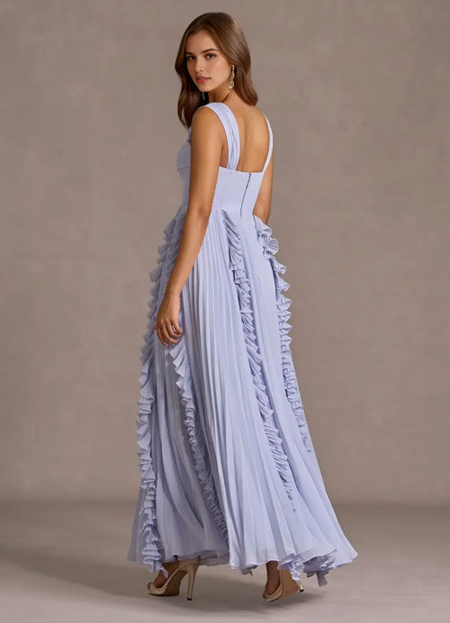 Robe de bal délicate coupe trapèze col carré sans manches dos ouvert longueur ras du sol à vendre