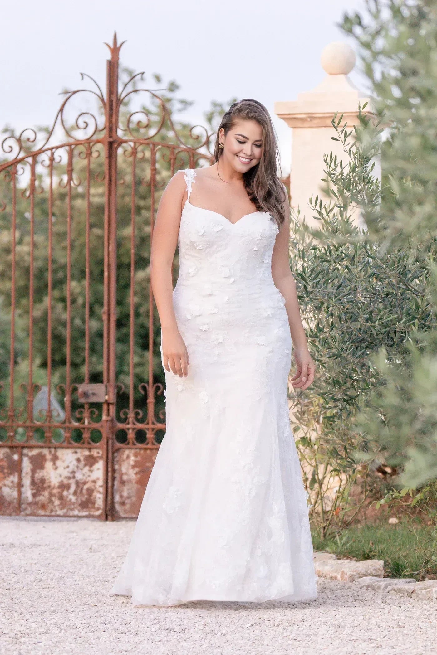 Delightful Plus Size Trumpet Sweetheart Neckline Sleeveless Button Back Floor Length Wedding Dress