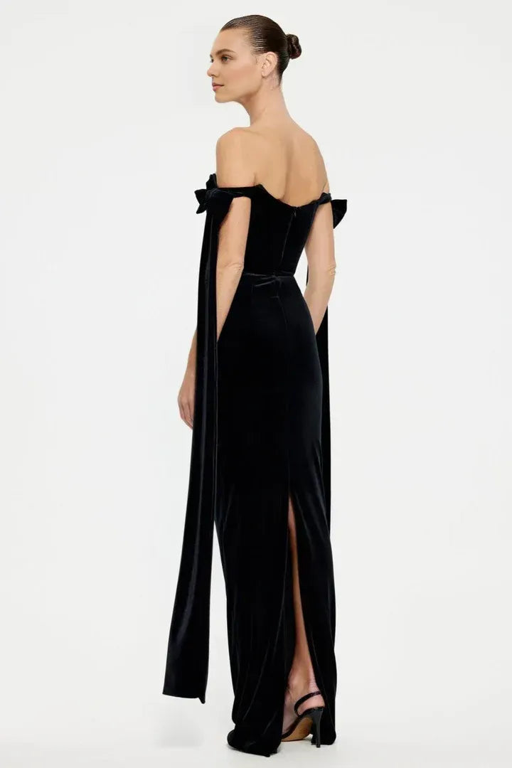 Discount Fitted Off the Shoulder Sleeveless Floor-Length Prom Dress