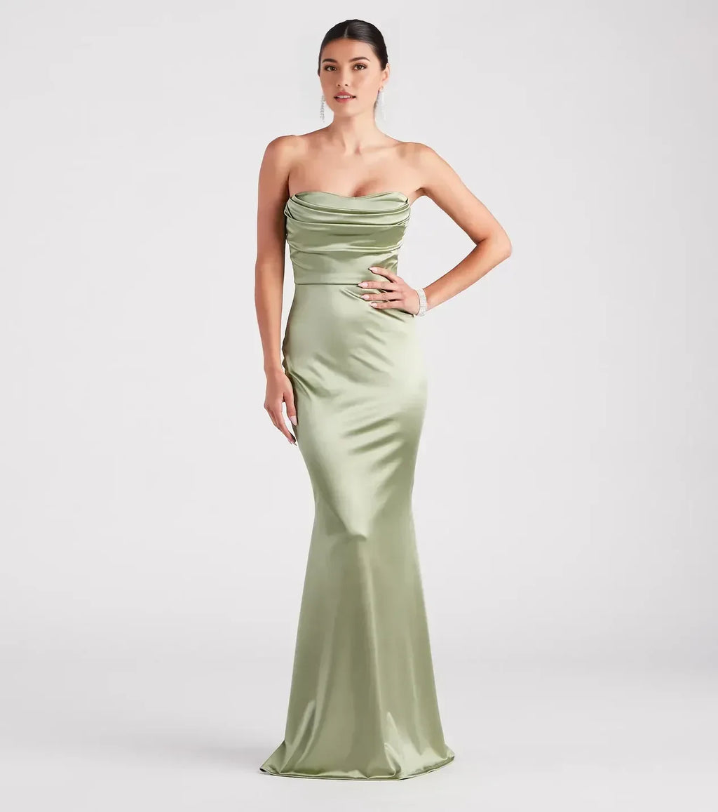Dramatic Mermaid Strapless Sleeveless Ruched Front Floor Length Prom Dress