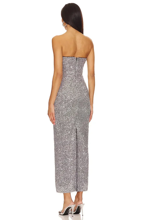 Robe de bal midi fourreau spectaculaire sans bretelles à paillettes avec fente haute