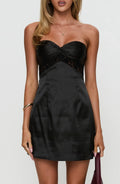 Dramatic Sheath Strapless Sleeveless Zipper Back Short Homecoming Dress