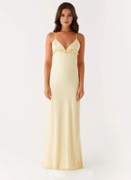 Dreamy Sheath Plunge Neck Sleeveless Ruffled Trim Floor Length Plus Size Evening Dress