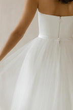 Dreamy Strapless Ball Gown Sleeveless Zip Back Floor Length Wedding Dress