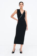 Edgy Sheath V Neck Sleeveless Leather Trim Crew Back Midi Length For Women Prom Dress