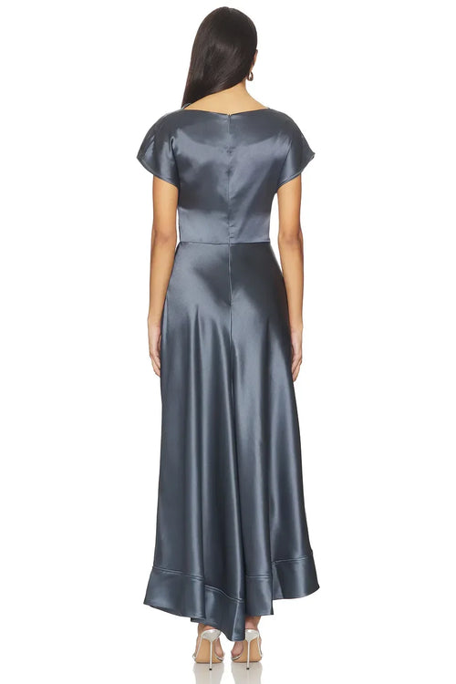 Élégante Robe de Soirée Longue Asymétrique avec Col Drapé, Manches Courtes et Coupe Trapèze