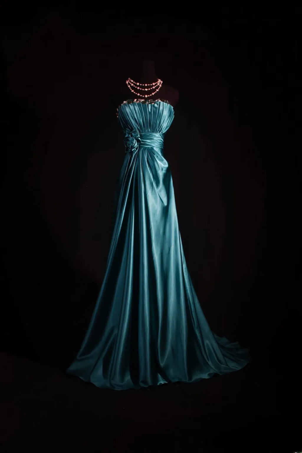 A-Line Strapless Pleated Waist Flower Floor-Length Evening Gown
