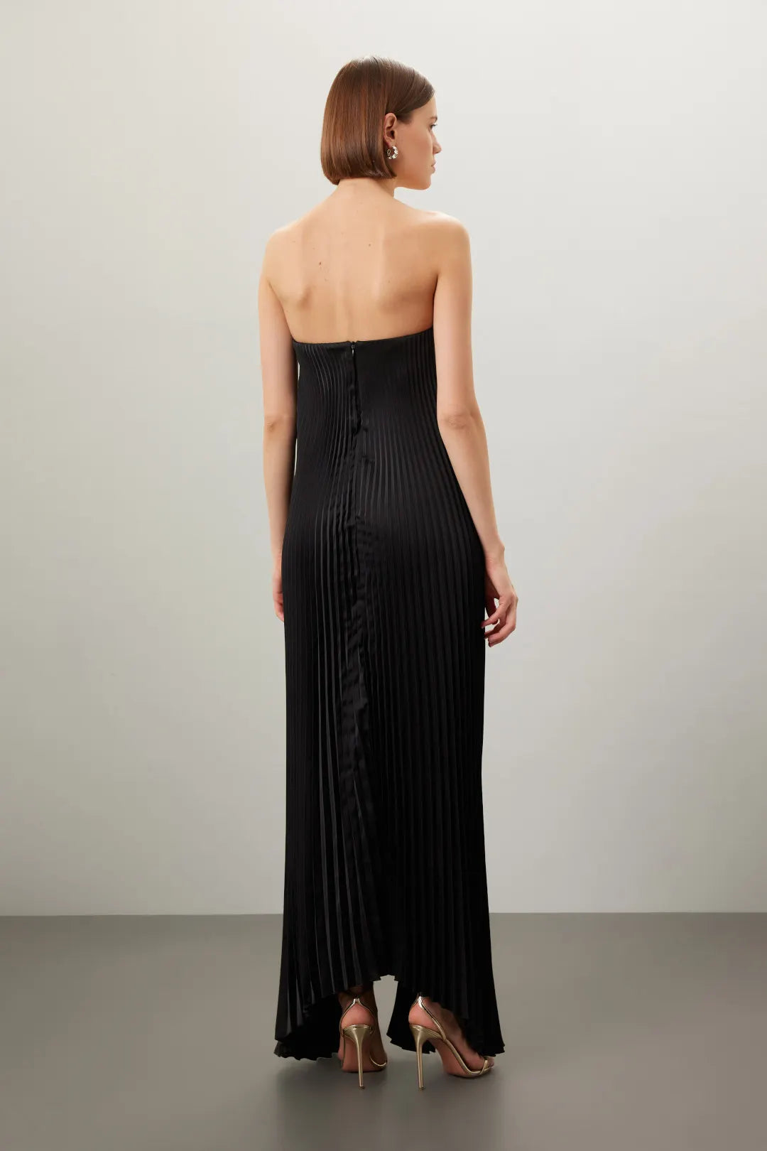 Elegant A Line Strapless Sleeveless Pleated Asymmetrical Hem Floor Length Plus Size Prom Dress