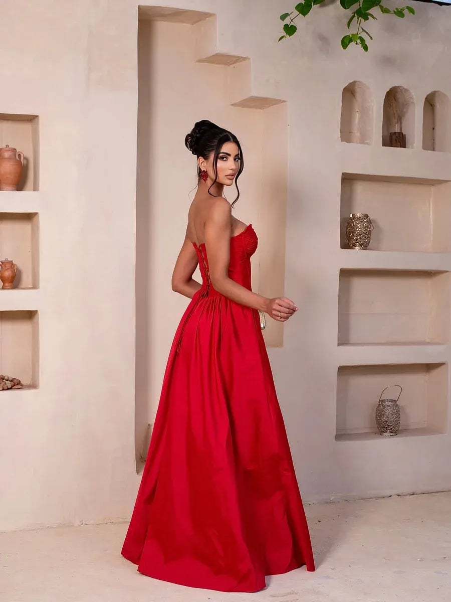 Flowy A-Line Sweetheart Neck Sleeveless Lace-Up Back Train Evening Dress
