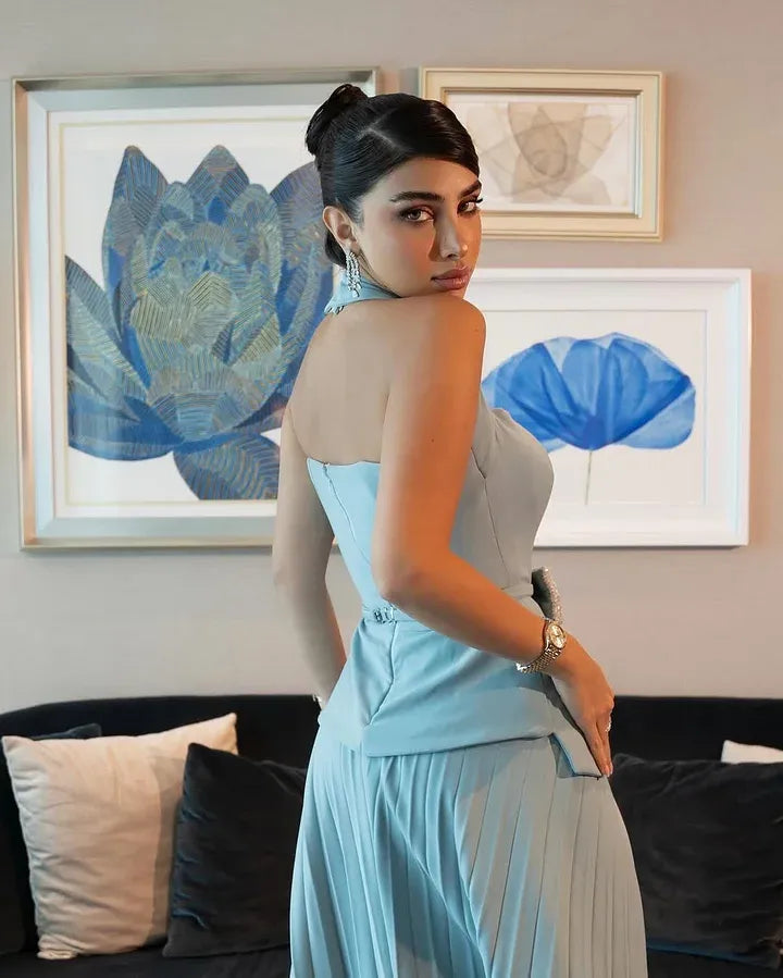 Halter Neck Sleeveless Backless Beaded Bow Pleated Evening Dress With Slit