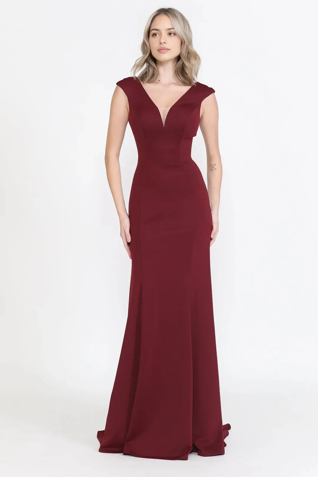 Elegant Mermaid Plunge Neck Cap Sleeve Low Back Train Length Evening Dress