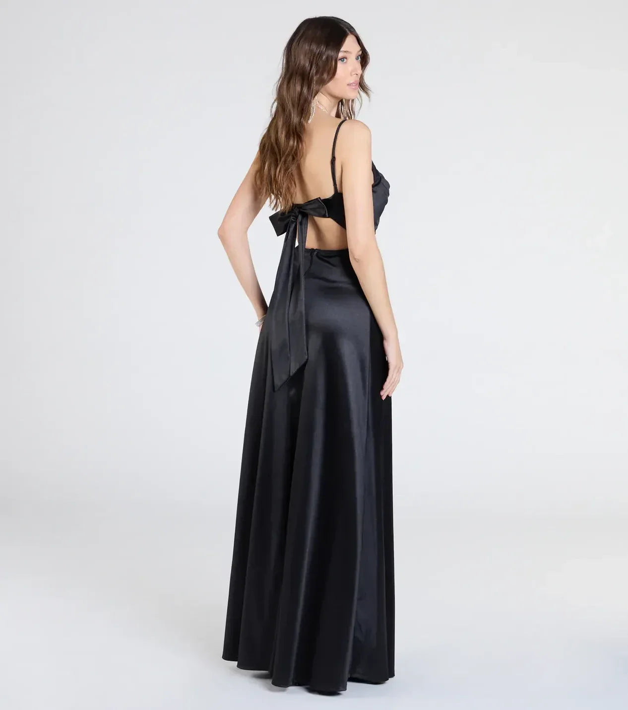 Elegant Sheath Cowl Neck Spaghetti Strap Bow Back Floor Length Prom Dress