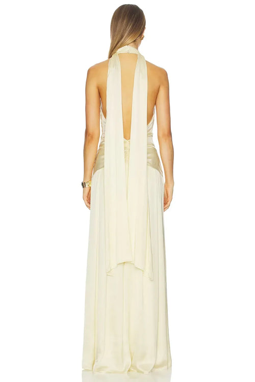 Robe de soirée longue élégante, coupe fourreau, col montant, sans manches, dos drapé