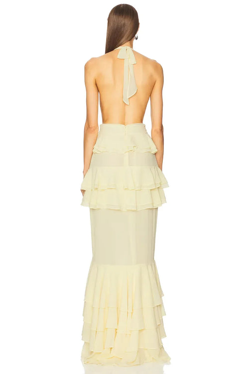Élégante robe de soirée fourreau longue, dos nu, à volants et sans manches