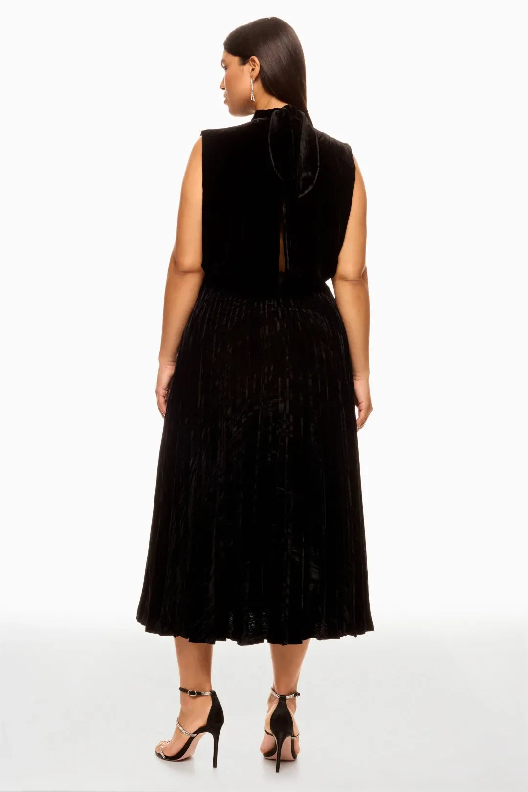 Elegant Sheath Mock Neck Sleeveless Pleated Velvet Midi Length Plus Size Prom Dress