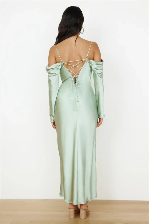 Robe de bal élégante fourreau à épaules dénudées et manches longues avec laçage au dos jusqu'au sol