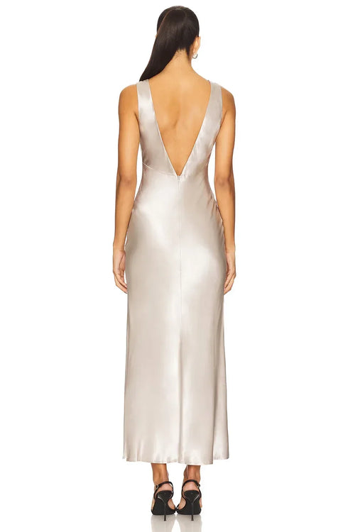Robe de soirée élégante fourreau longue à col en V profond, sans manches et dos nu