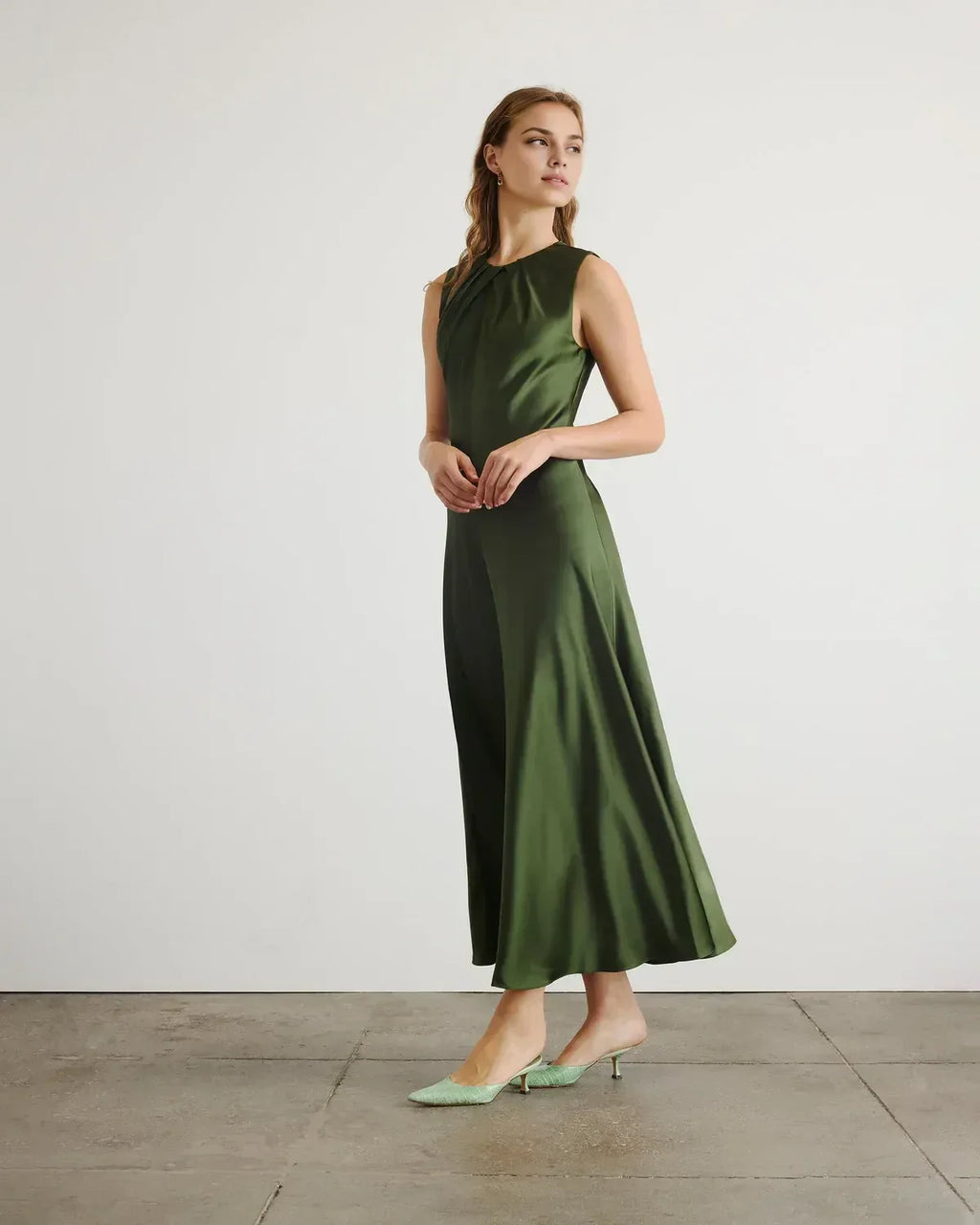 Elegant Sheath Twist Neck Sleeveless Back Zip Floor Length Prom Dress