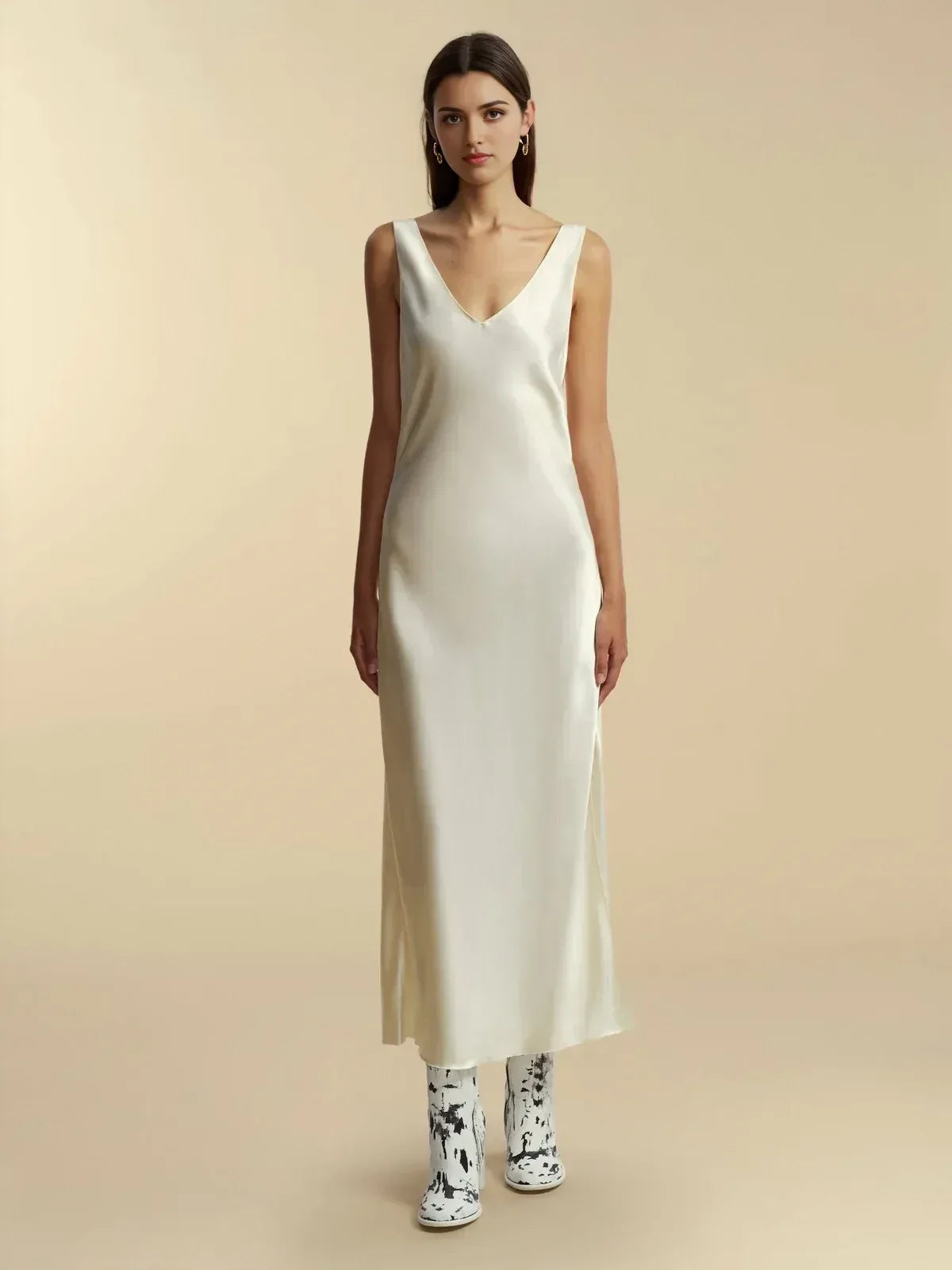 Elegant Sheath V Neck Sleeveless Cowl Back Midi Length Prom Dress