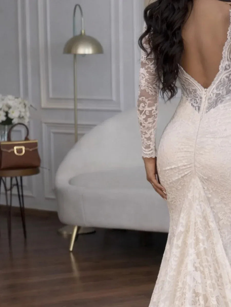 V-Neck Long Sleeve Ruched Mermaid Wedding Dress