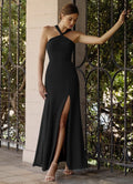 Elegant-slim-fit-crisscross-halter-neck-sleeveless-open-back-floor-length-bridesmaid-dress-with-high-slit