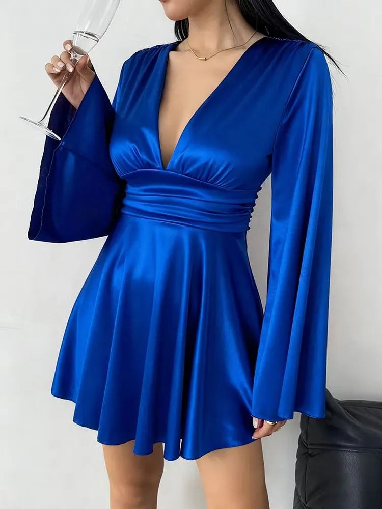 Blue A-Line Deep-V Neck Long Sleeves Ruched Back-Tie Mini Homecoming Dress