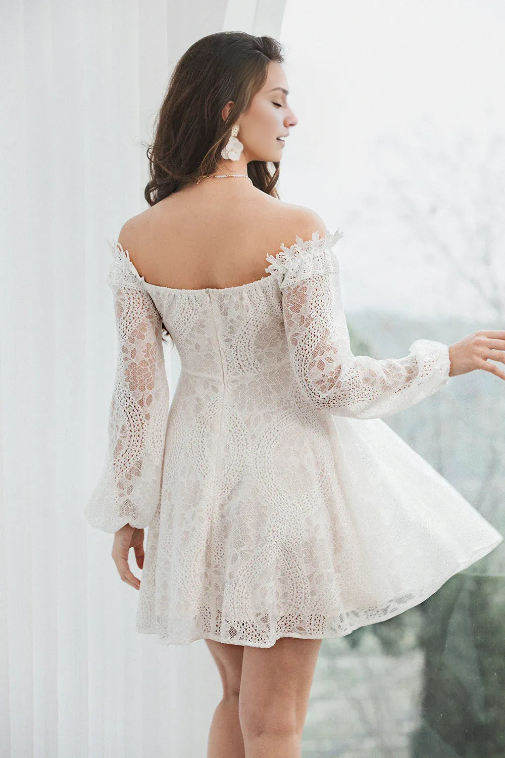 A-Line Off the Shoulder Long Sleeves Zipper Up Short-Mini Wedding Dress